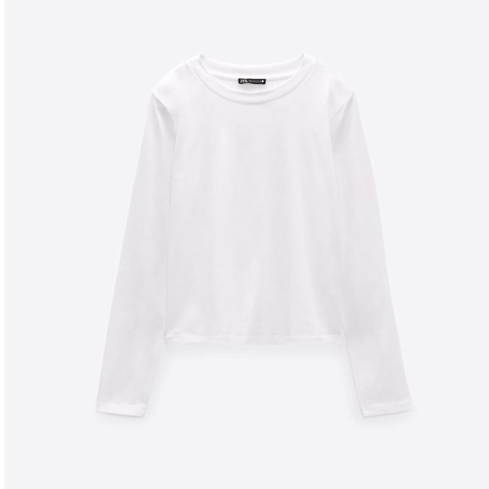 Zara SWEATER​